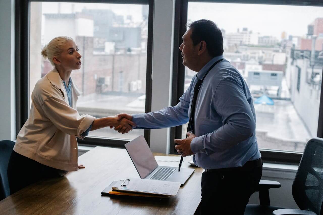 CRO Executive Headhunter: What “Revenue Leadership” Means to Retained ...